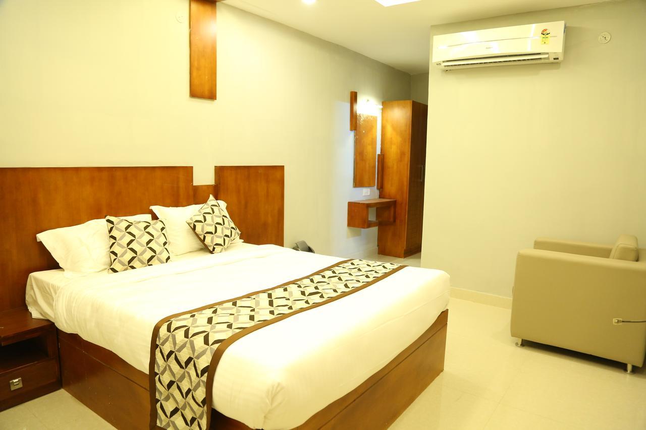 4U Business Hotel Chennai Exterior foto