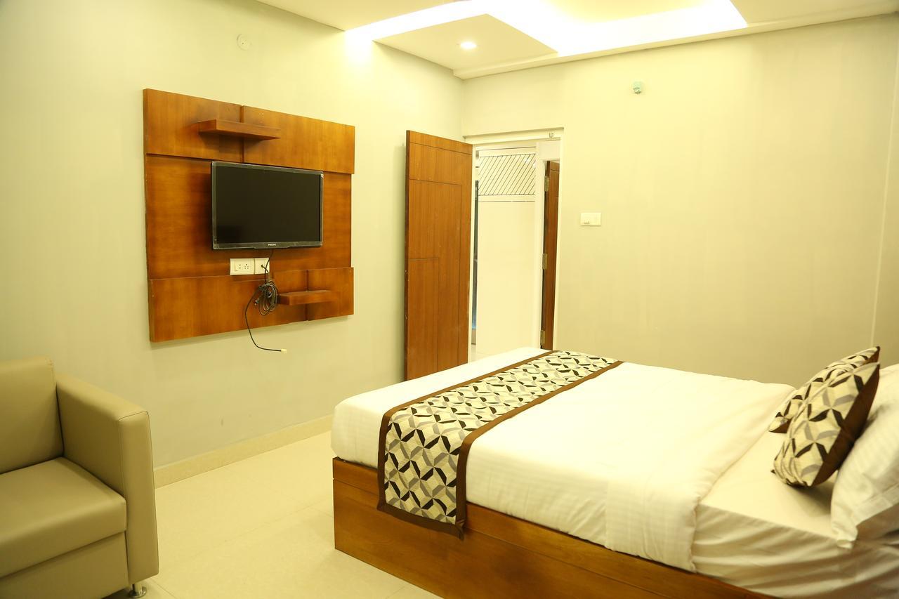 4U Business Hotel Chennai Exterior foto