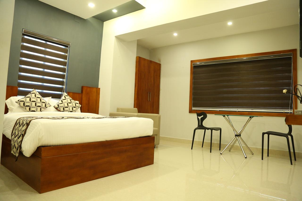 4U Business Hotel Chennai Exterior foto